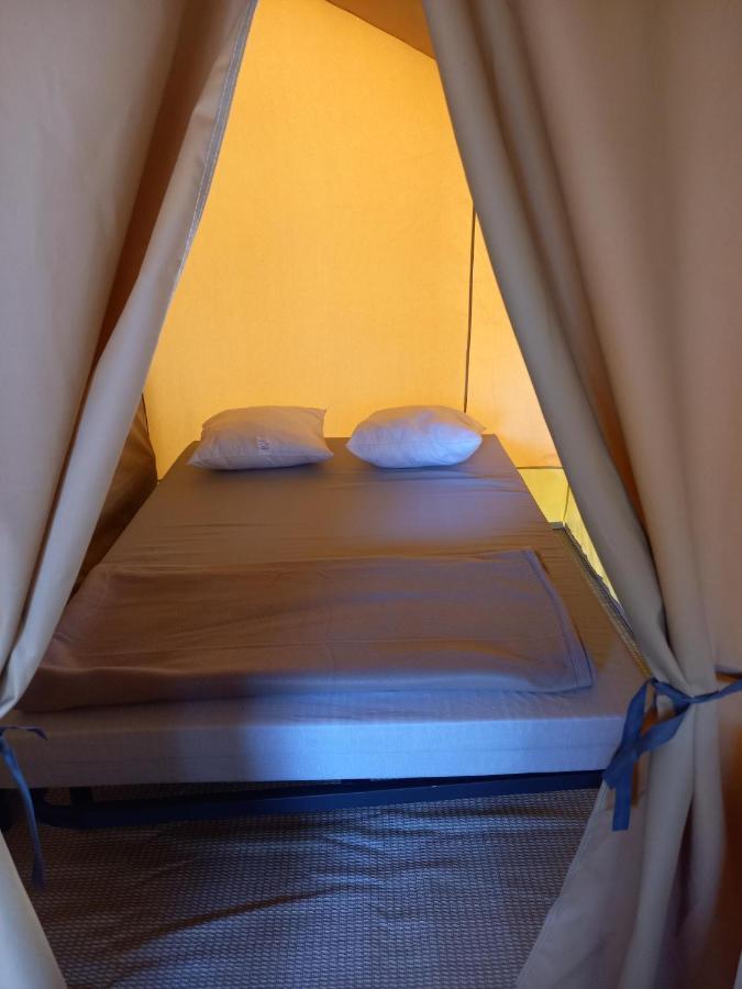 Camping Onlycamp Les Pins Nançay Kültér fotó